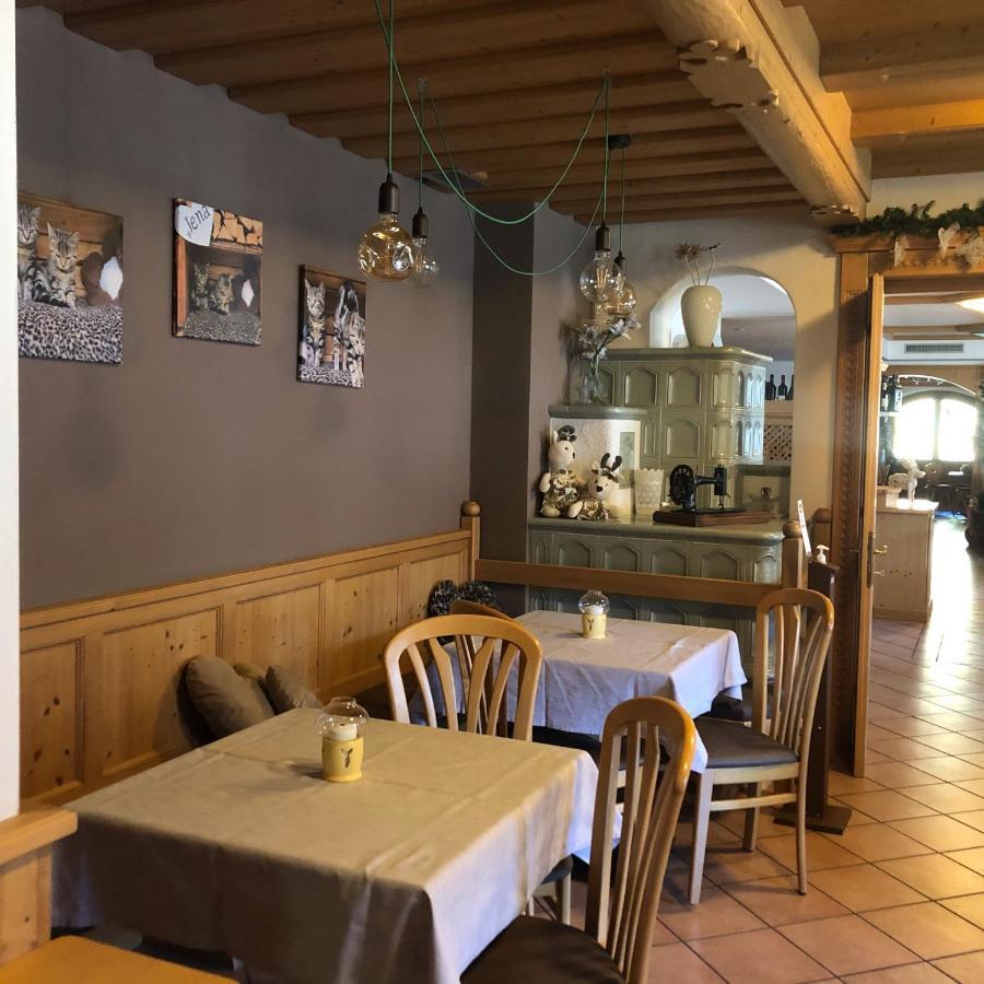 Alpine Touring Hotel-Petfriendly Pozza di Fassa Esterno foto