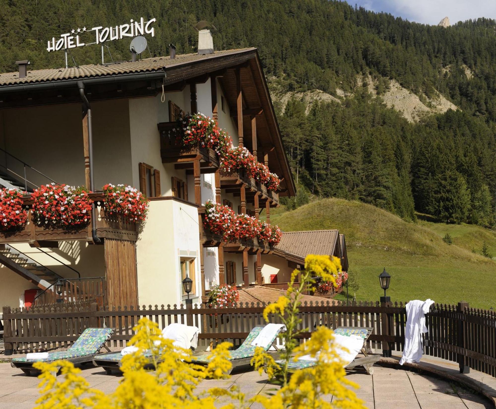 Alpine Touring Hotel-Petfriendly Pozza di Fassa Esterno foto