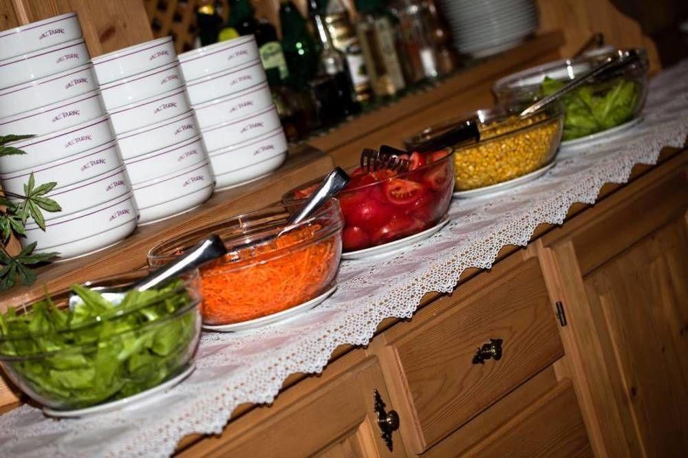 Alpine Touring Hotel-Petfriendly Pozza di Fassa Esterno foto