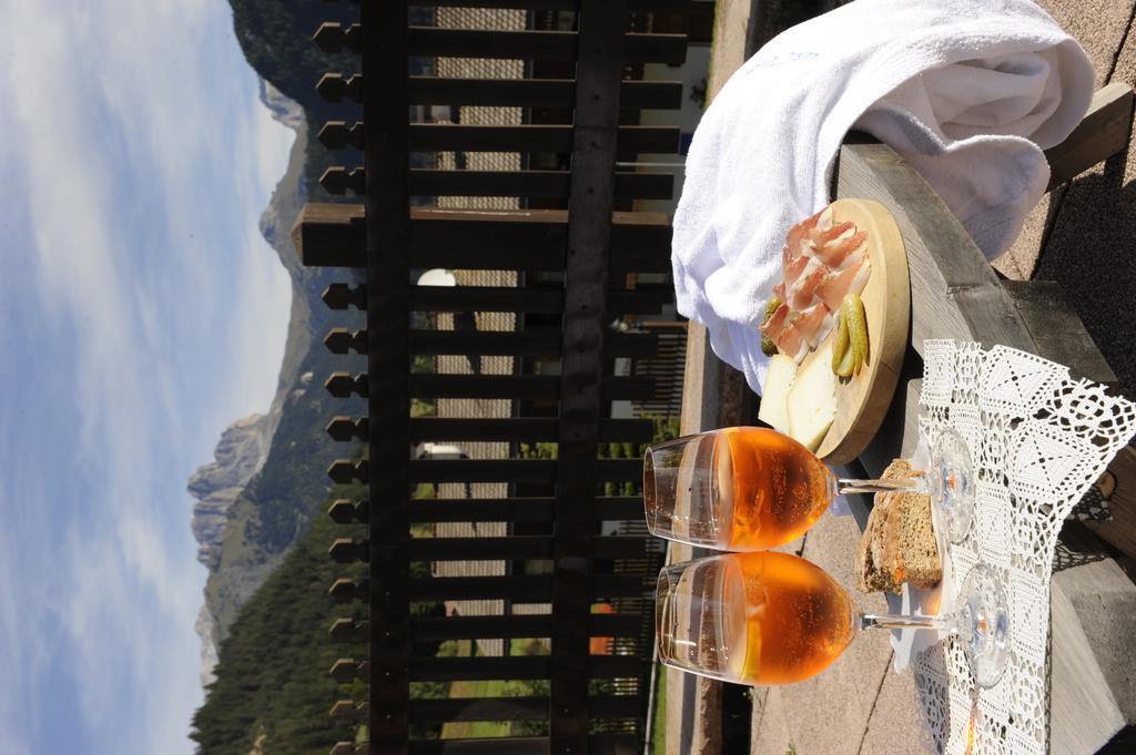 Alpine Touring Hotel-Petfriendly Pozza di Fassa Esterno foto